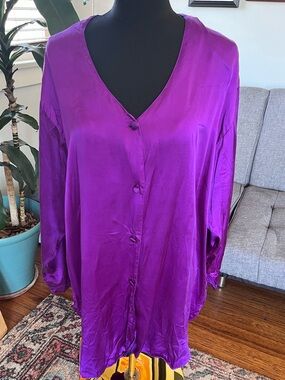 Vintage Victoria's Secret 100% silk nightgown.  Size large